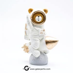 مجسمه فضانورد1