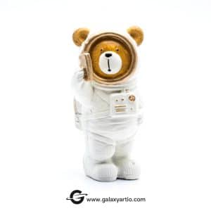 مجسمه فضانورد خرسی 2