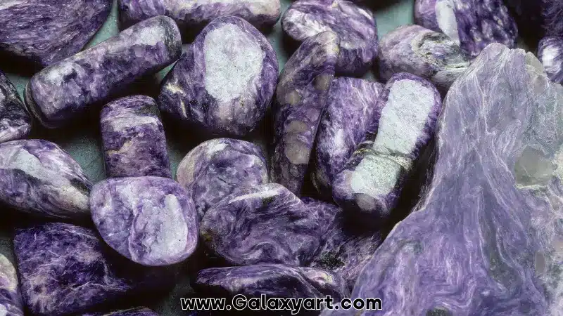 سنگ چاروئیت (Charoite)