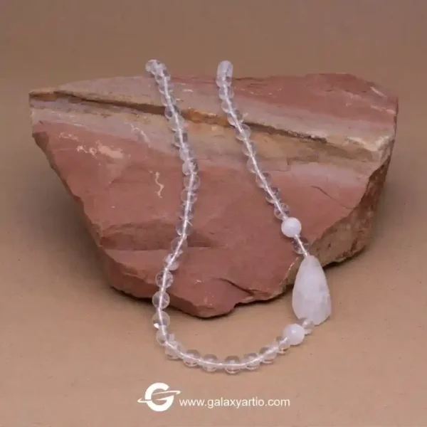 گردنبند خاص سنگی